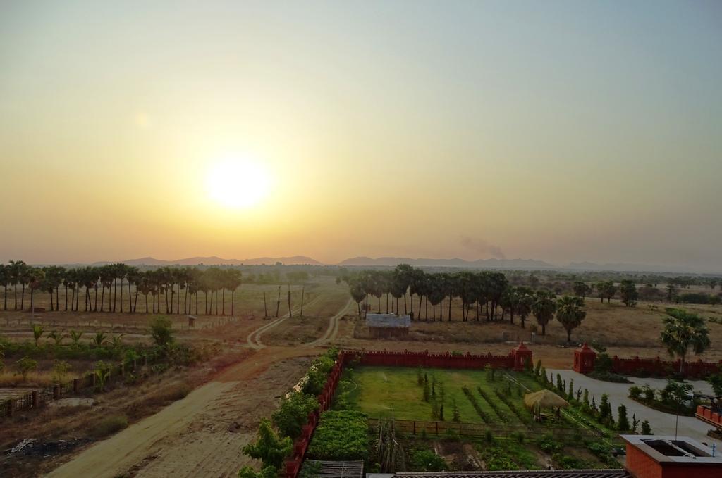 Gracious Bagan Hotel New Bagan Экстерьер фото